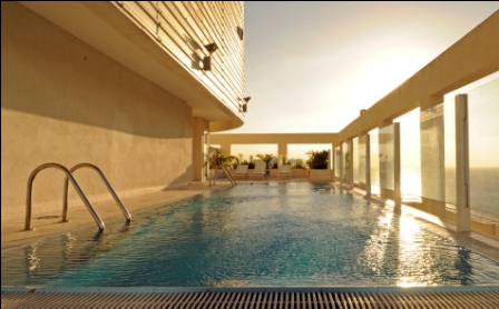 luxury condo havana swimming pool